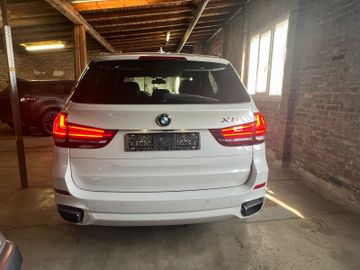 BMW X5 - 6