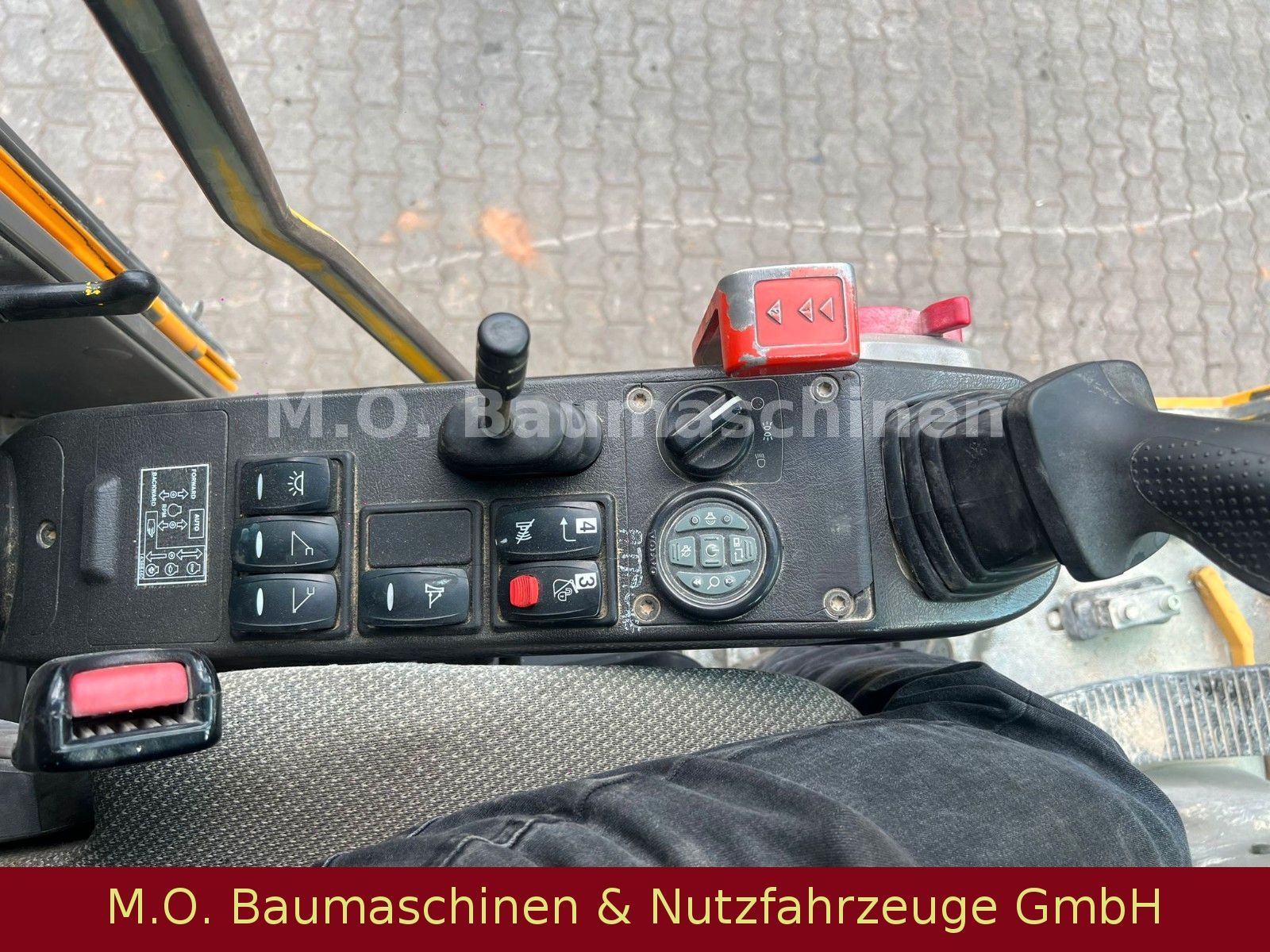 Fahrzeugabbildung Volvo EW 180 C  / SW / Hammerleitung/