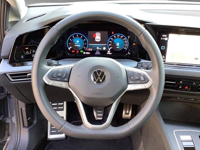 Fahrzeugabbildung Volkswagen Golf VIII Active eTSI DSG LED Navi AID ACC RFK S