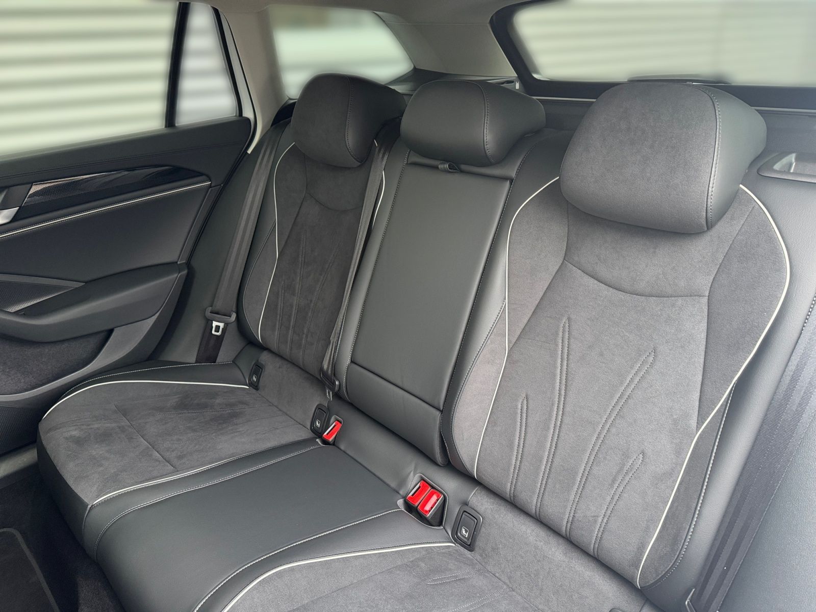 Volkswagen Passat Variant - Bild 17