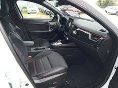 Fahrzeugabbildung Arkana R.S. Line 1.6 E-TECH Hybrid 145 EU6d