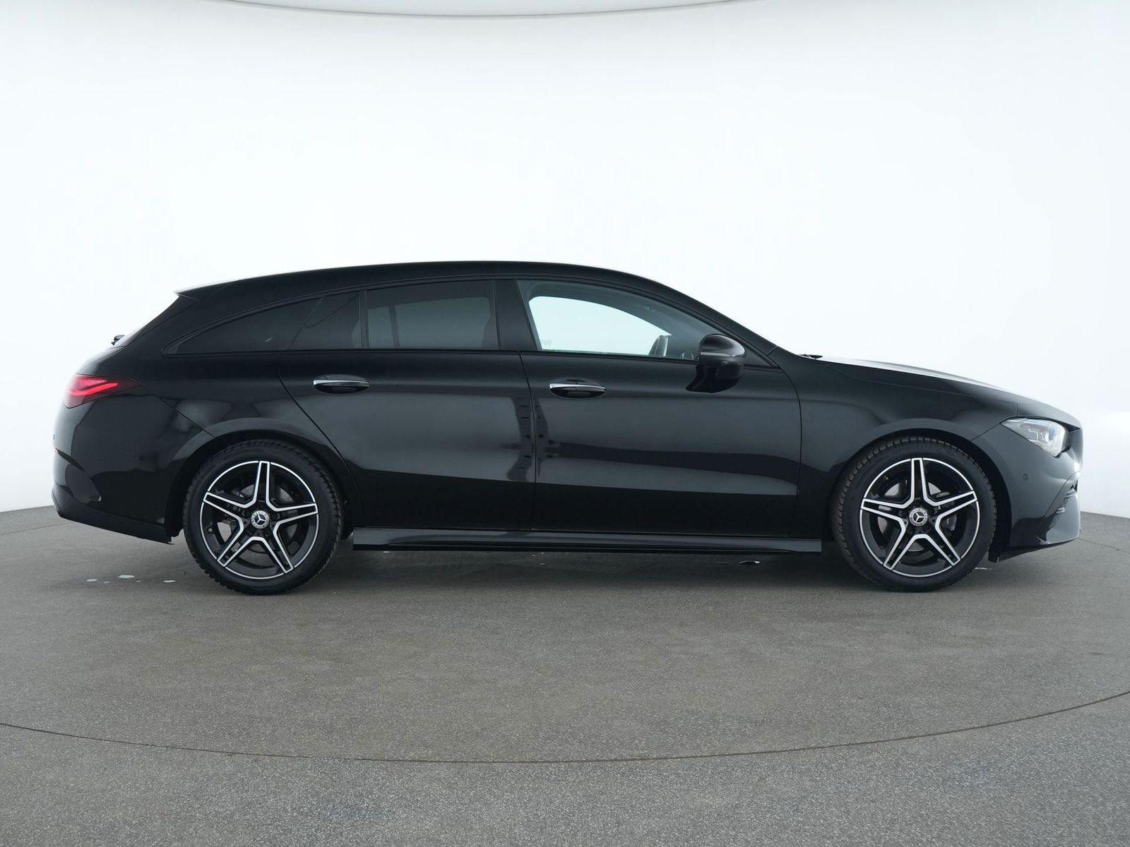 Mercedes-Benz CLA 180 Shooting Brake - Bild 5