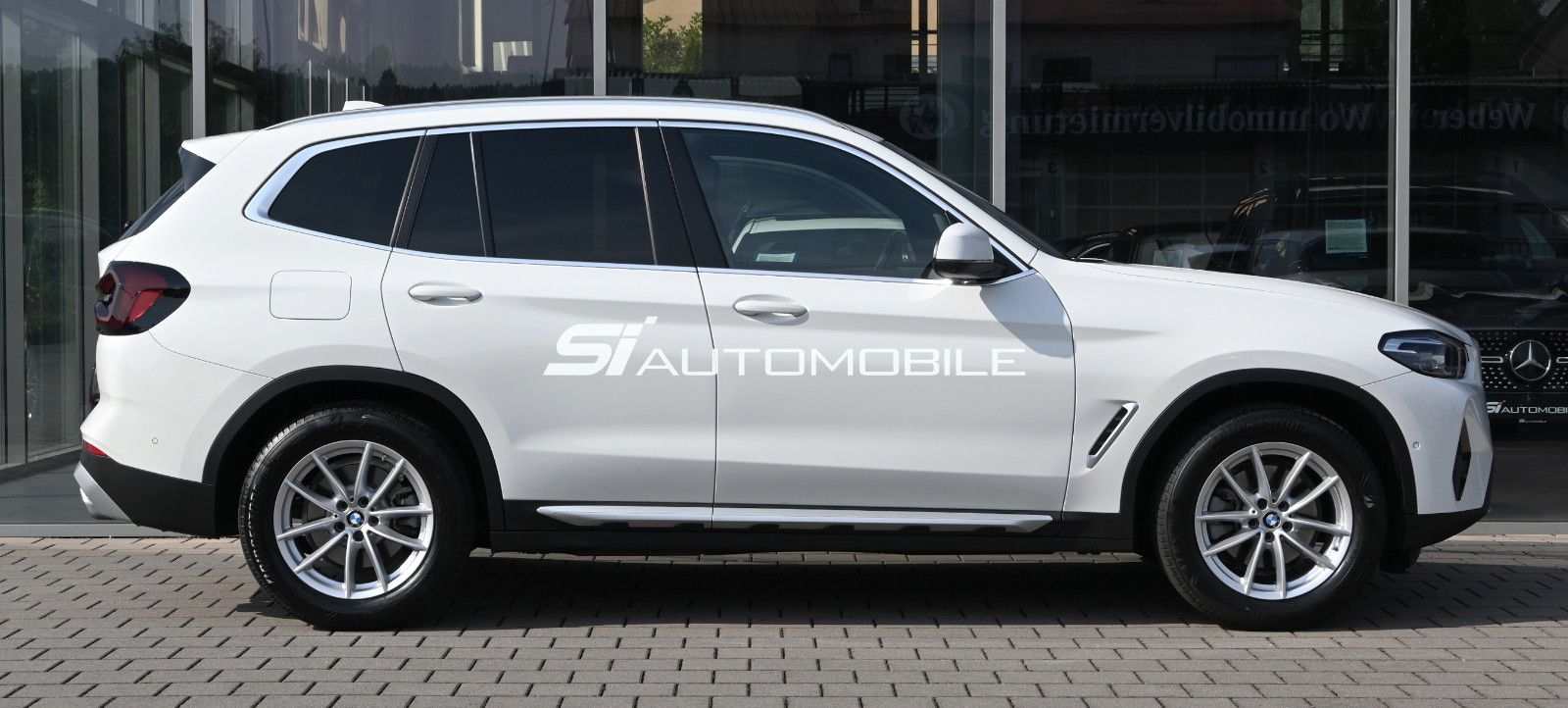 Fahrzeugabbildung BMW X3 xDr20d °AHK°M SPORT LENKRAD°STANDHEIZUNG°360°