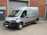 Peugeot Boxer 335 L2H2 BlueHDI *AHK*Navi*Kamera* - silberne Peugeot Boxer