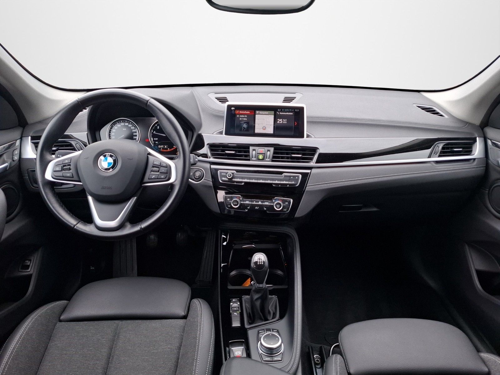 BMW X1 sDrive 18 i Sport Line KLIMA / LED / NAVI / A - Image 10