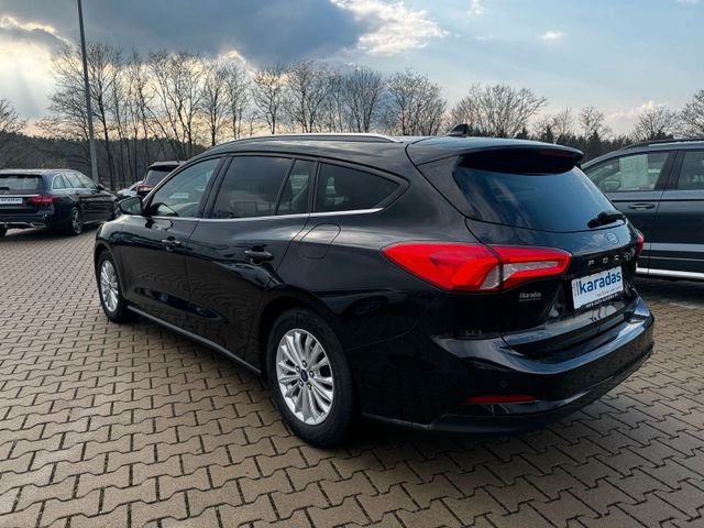 Fahrzeugabbildung Ford Focus Turnier 2,0 EcoBlue Titanium >AUT/NAV/KAM