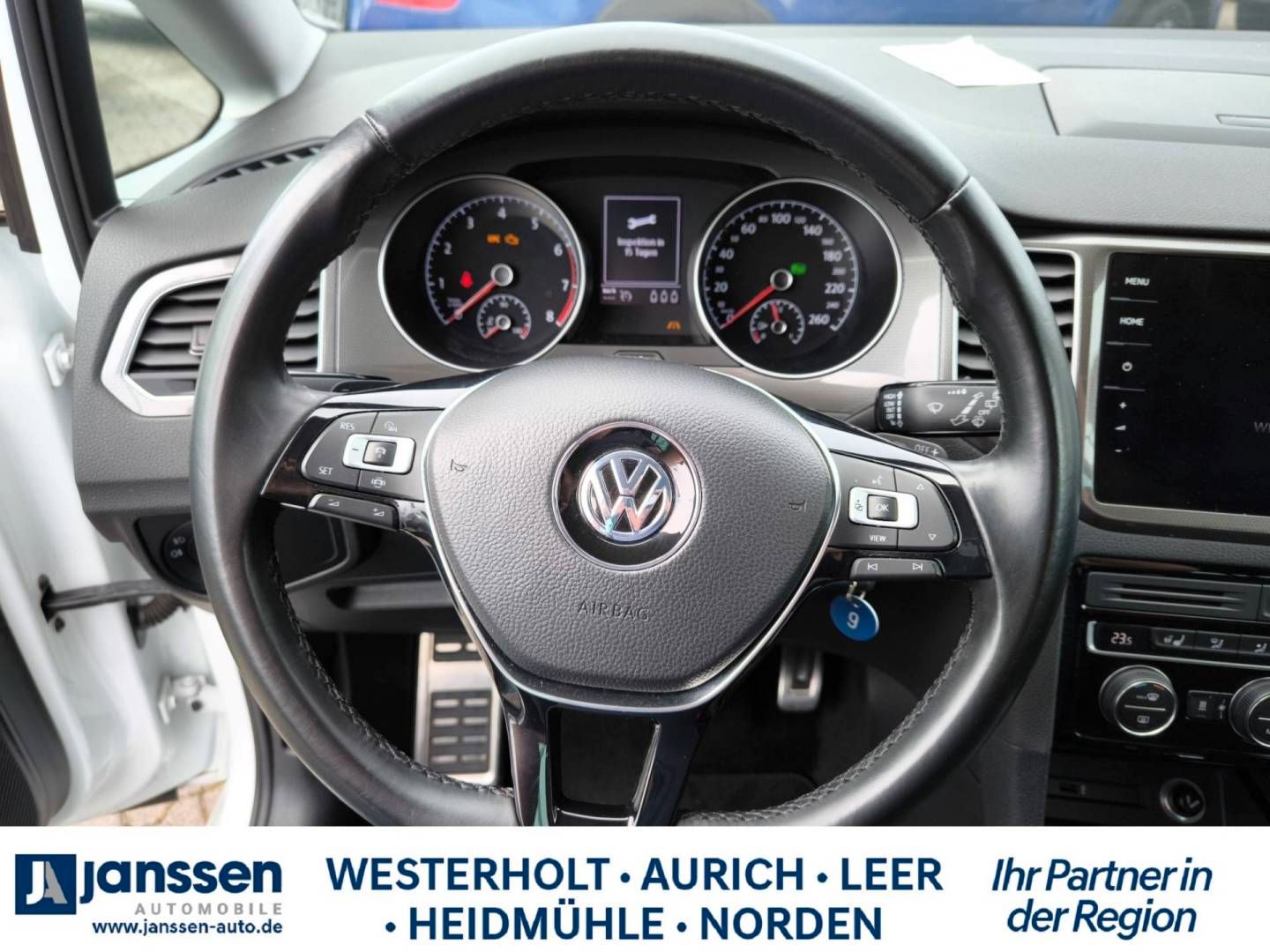 Fahrzeugabbildung Volkswagen GOLF SPORTSVAN IQ.DRIVE