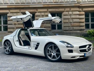 2010 Mercedes-BENZ SLS AMG — фото 1