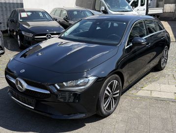 Mercedes CLA 180 Shooting Brake - 5