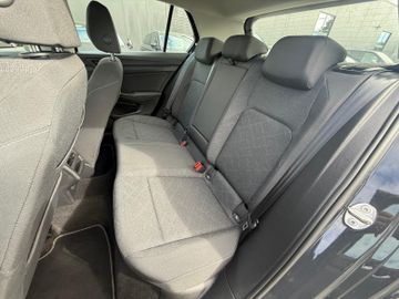 Volkswagen Golf - 9