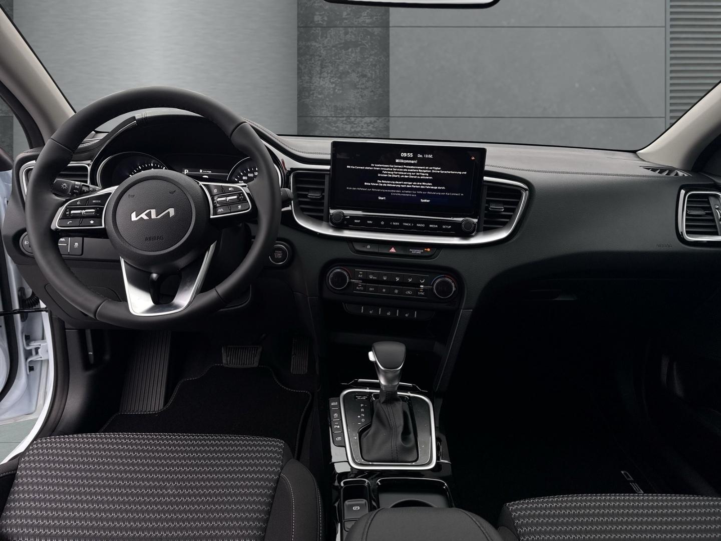Kia Ceed_sw Ultimate Edition Mild-Hybrid DCT Style-P
