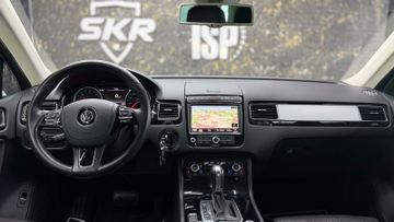 Volkswagen Touareg - 11