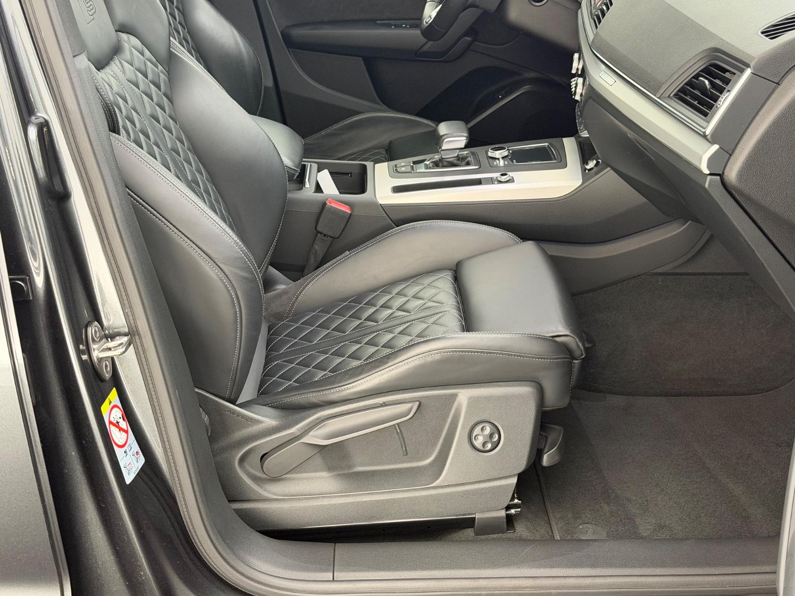 Audi Q5 45 TFSI qu.*S LINE+*MATRIX-AHK-R.KAM-ACC-DSP