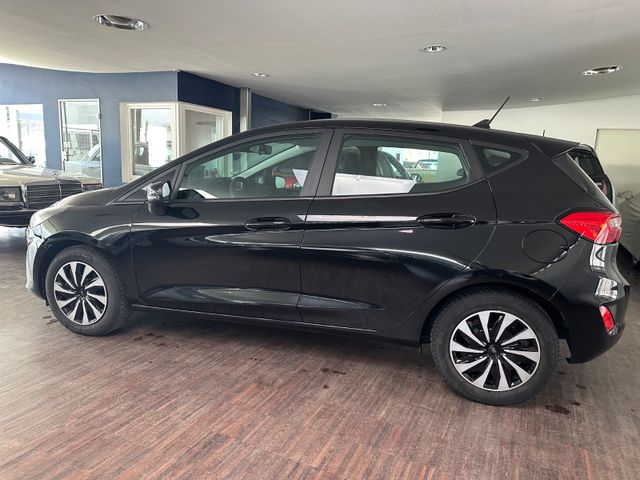 Fahrzeugabbildung Ford Fiesta Cool & Connect*PDC*SHZ*LED*CarPlay*1.H
