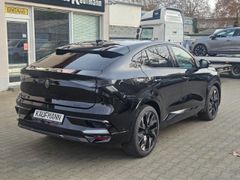 Fahrzeugabbildung Rafale 300 E-Tech Plug-in Hybrid 4x4 Esprit Alpi
