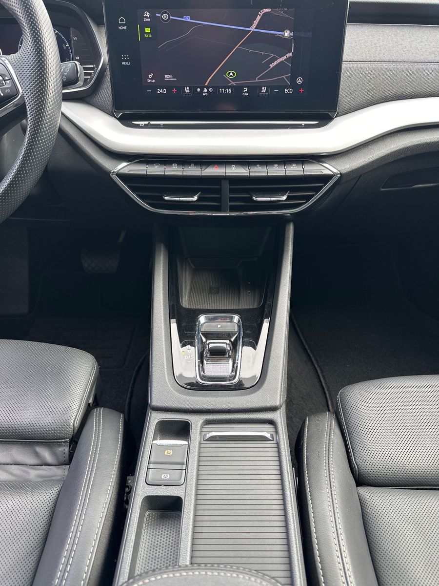 Fahrzeugabbildung SKODA Octavia Combi 1.4 TSI iV DSG Style NAV+LED+HUD