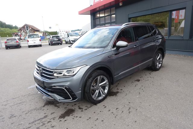 VW Tiguan Allspace R-Line 4M. EXP € 21250.-