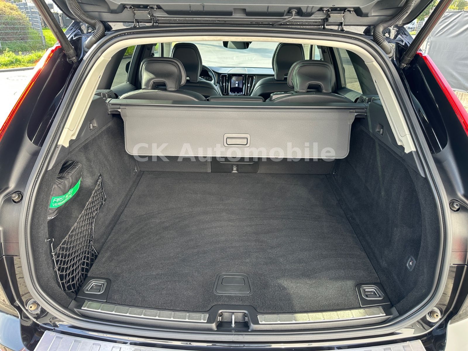 Fahrzeugabbildung Volvo XC60 B4 Inscription 2WD/Leder/Pano/LED/BLIS/360°