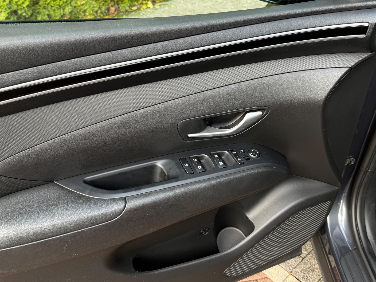 Fahrzeugabbildung Hyundai Tucson 1.6 T-GDI DCT 2WD LED+SHZ+KAM+CARPLAY+DAB