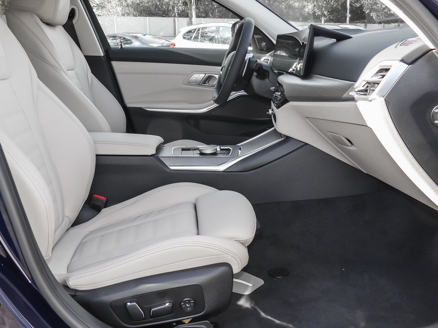 BMW 330 - Bild 6