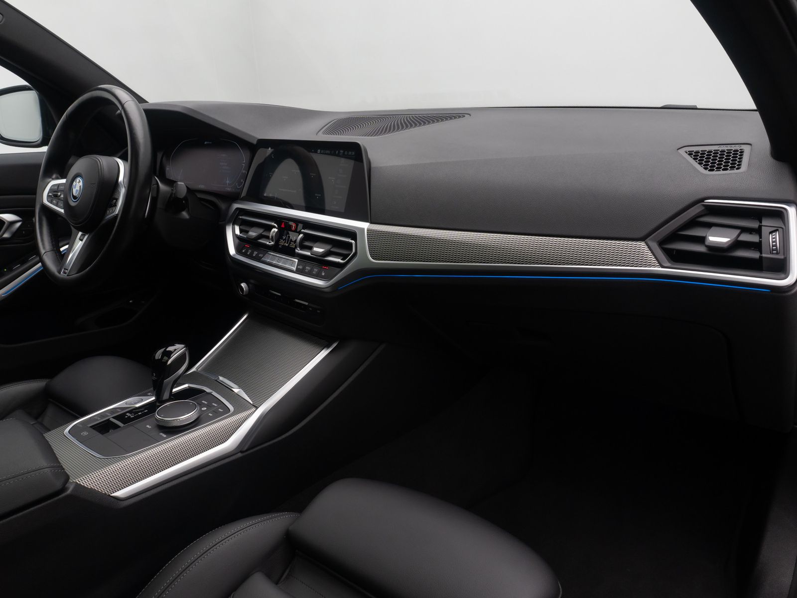 Fahrzeugabbildung BMW 330e xD M Sport Kamera Laser HUD DAB HiFi Komfor