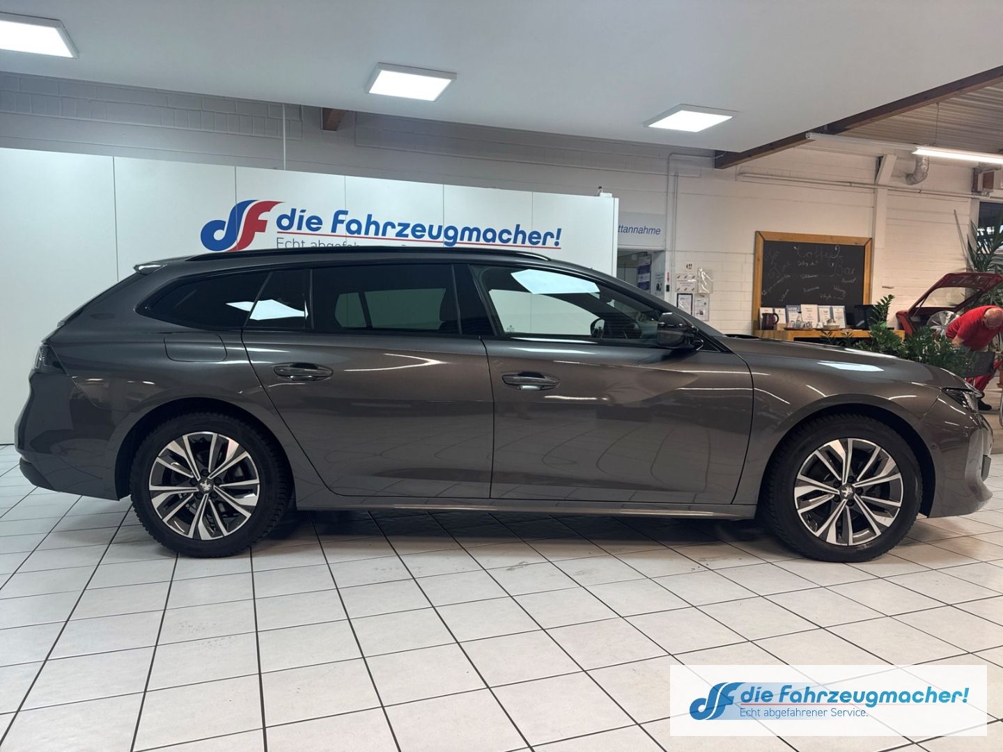 Fahrzeugabbildung Peugeot 508 SW Allure Pack 1.5 BlueHDi 130 EU6d Navi ACC