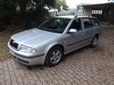 Skoda Octavia Combi 1.6 Ambiente Ambiente - Skoda Octavia aus 2003: Combi