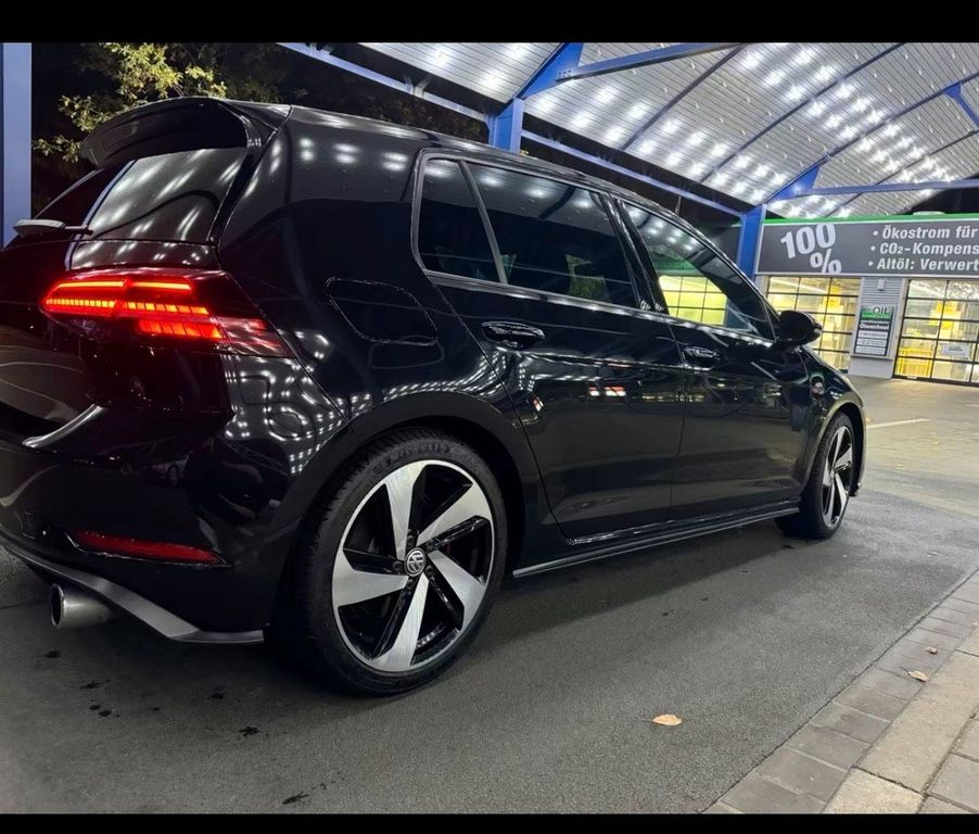 Image of Volkswagen Golf