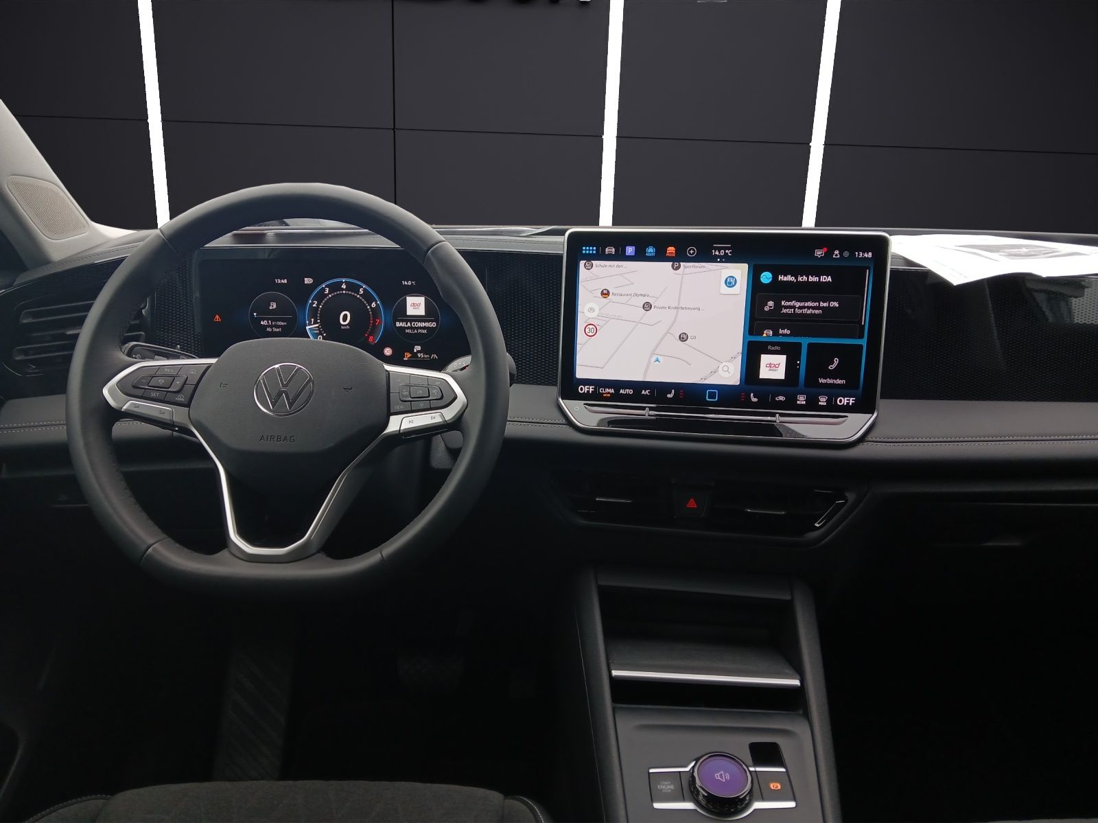 Fahrzeugabbildung Volkswagen Tiguan eTSI Life DSG LED AHK Navi AID ACC RFK SH
