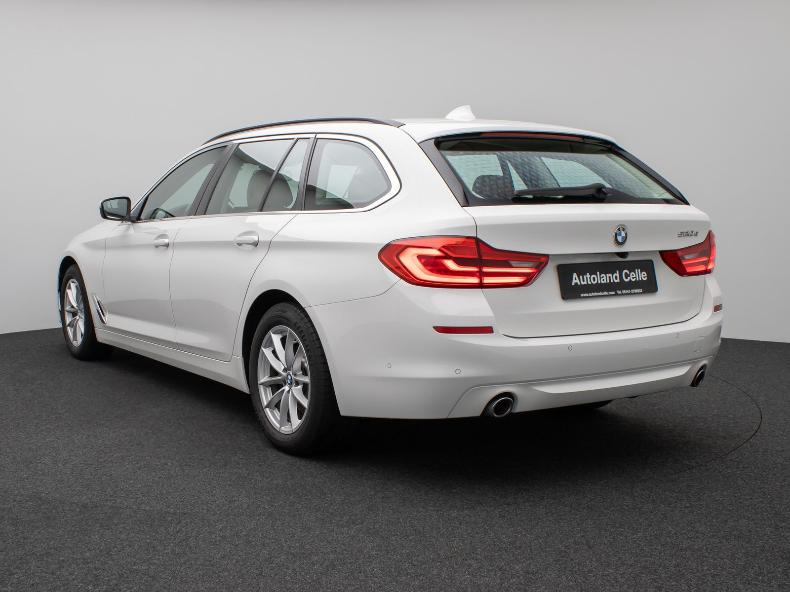 Fahrzeugabbildung BMW 520d Kamera Leder HiFi Sport AHK Alarm Parkassis