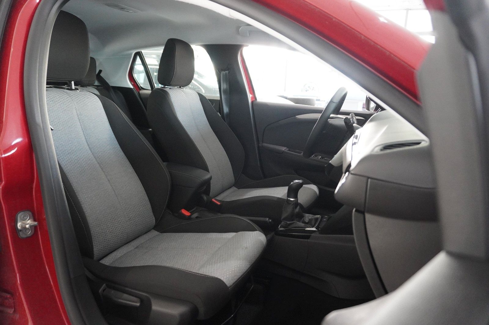 Fahrzeugabbildung Opel Corsa F 1.2 FACELIFT NAVI/LED/KAMERA/VIRTU./DAB+