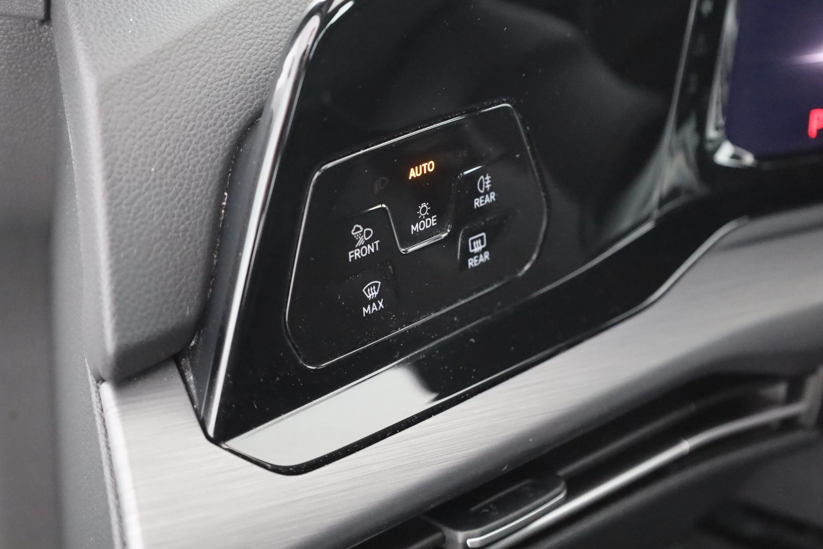 Volkswagen Golf VIII 2.0 TSI DSG Style LED Navi ACC Kamera, миниатюра 20