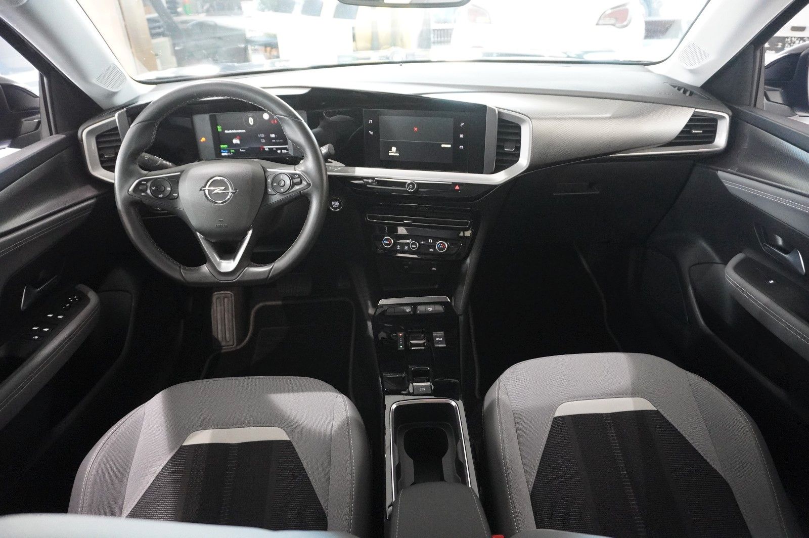 Fahrzeugabbildung Opel Mokka-e ELEGANCE 3-PHASIG NAVI/LED/KAMERA/DAB+