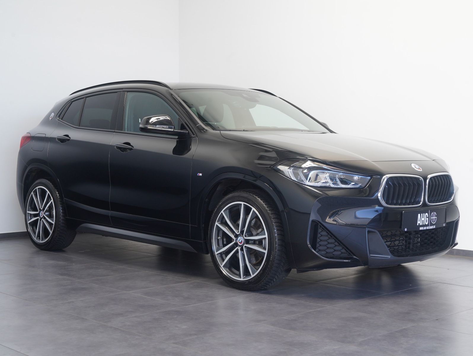 Fahrzeugabbildung BMW X2 sDrive 20 i M Sport LED/HEADUP/KEYLESS/KAMERA