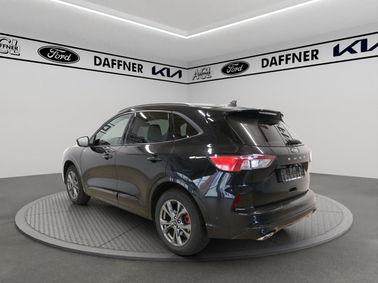 Fahrzeugabbildung Ford Kuga Hybrid ST-Line X 2.5 Duratec FHEV AWD