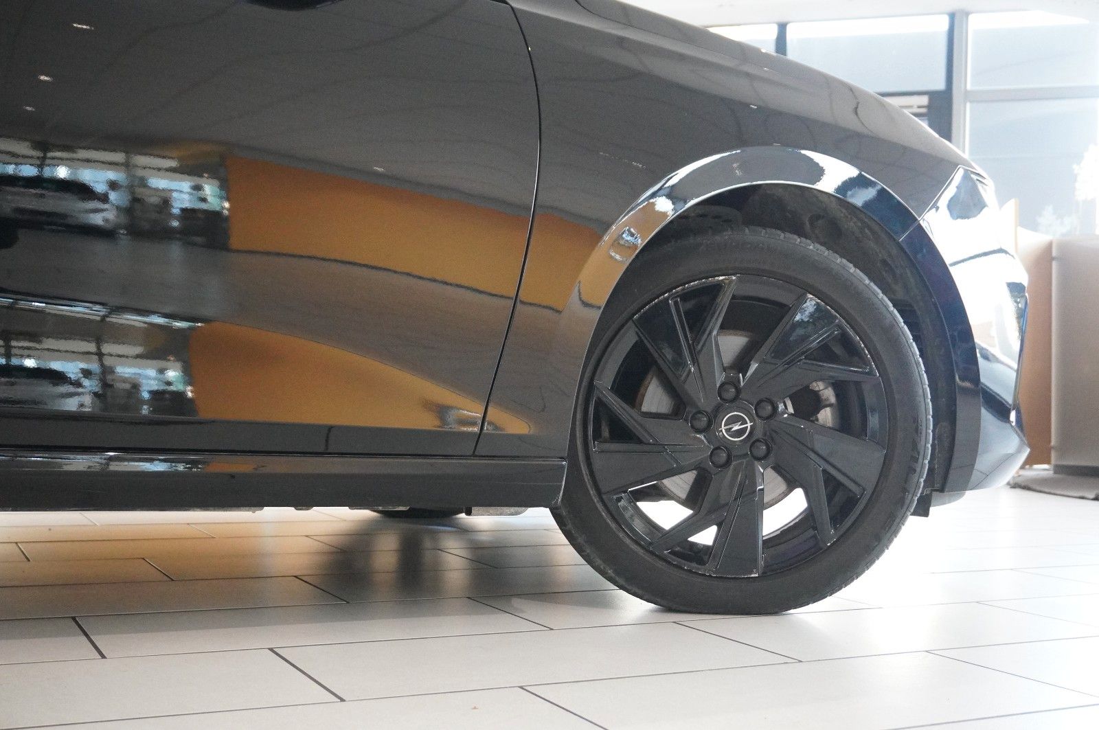 Fahrzeugabbildung Opel Astra L ST 1.2T GS LINE NAVI/LED/360°/VIRT./DAB+