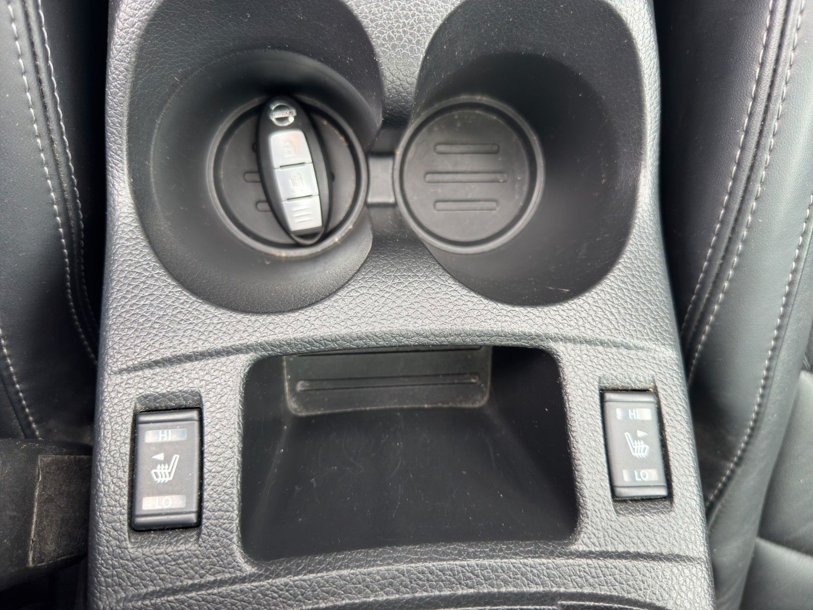 Fahrzeugabbildung Nissan Qashqai Tekna Automatik/Vollaustattung/