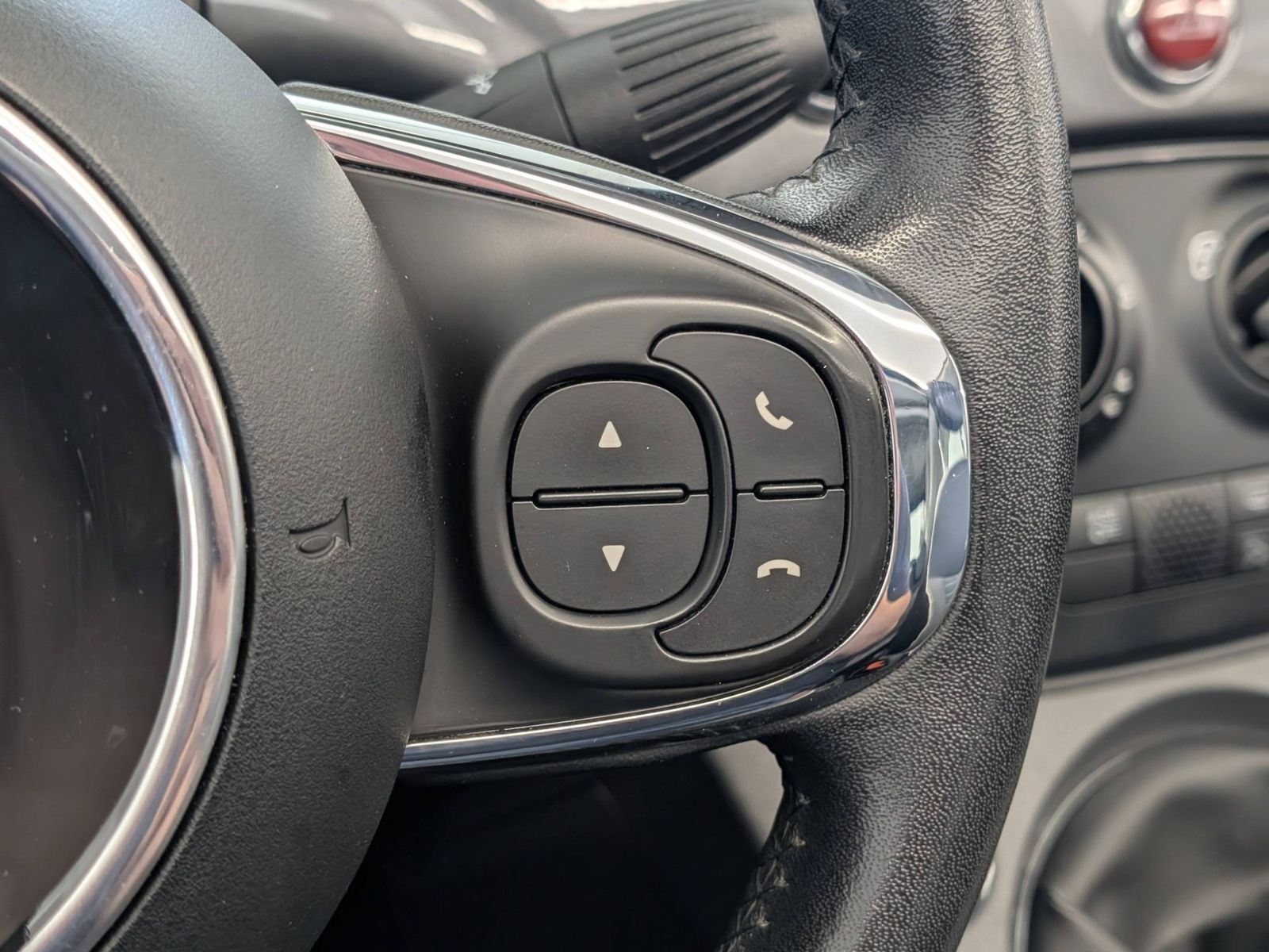 FIAT 500C  1.2 Lounge Cabrio Klima Bluetooth – Bild 28