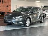 Ford Focus Turnier Titanium AHK/LED/PDC/NAVI/SHZ/1.HD - Ford Focus mit Diesel-Antrieb: Titanium