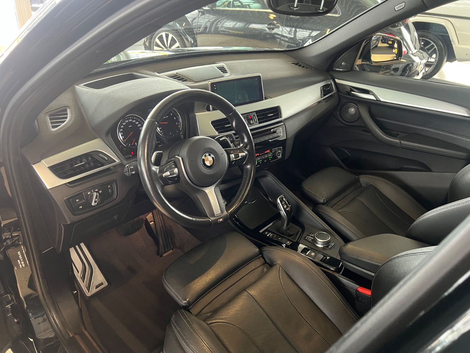 Fahrzeugabbildung BMW X1 xDrive 25 i M Sport *PANO*HEAD-UP*LED*MEMORY*