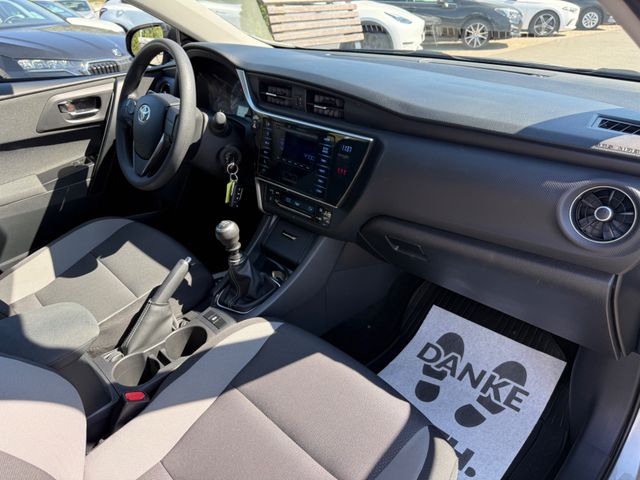 Toyota Auris Cool
