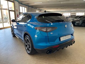Alfa-Romeo Stelvio - 9