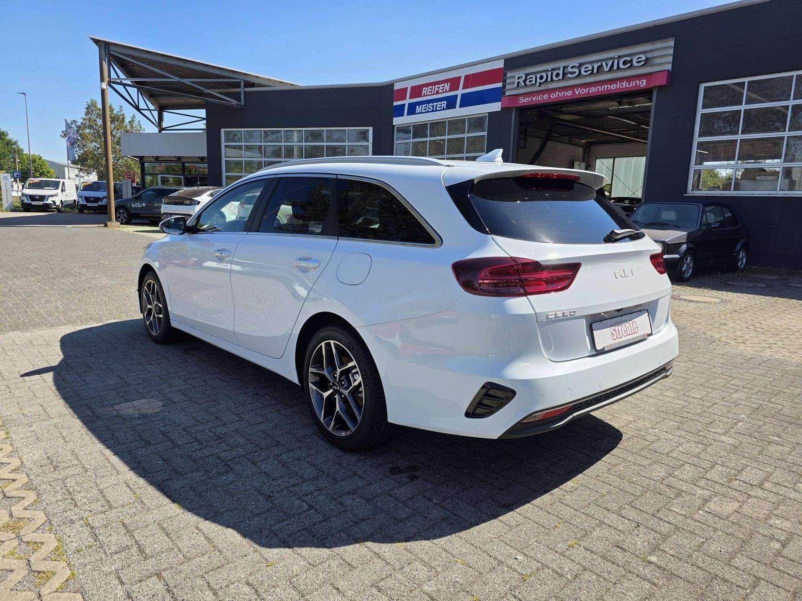 Kia Ceed SW / cee d SW Ultimate 1.0 T-GDI 6MT 100PS 