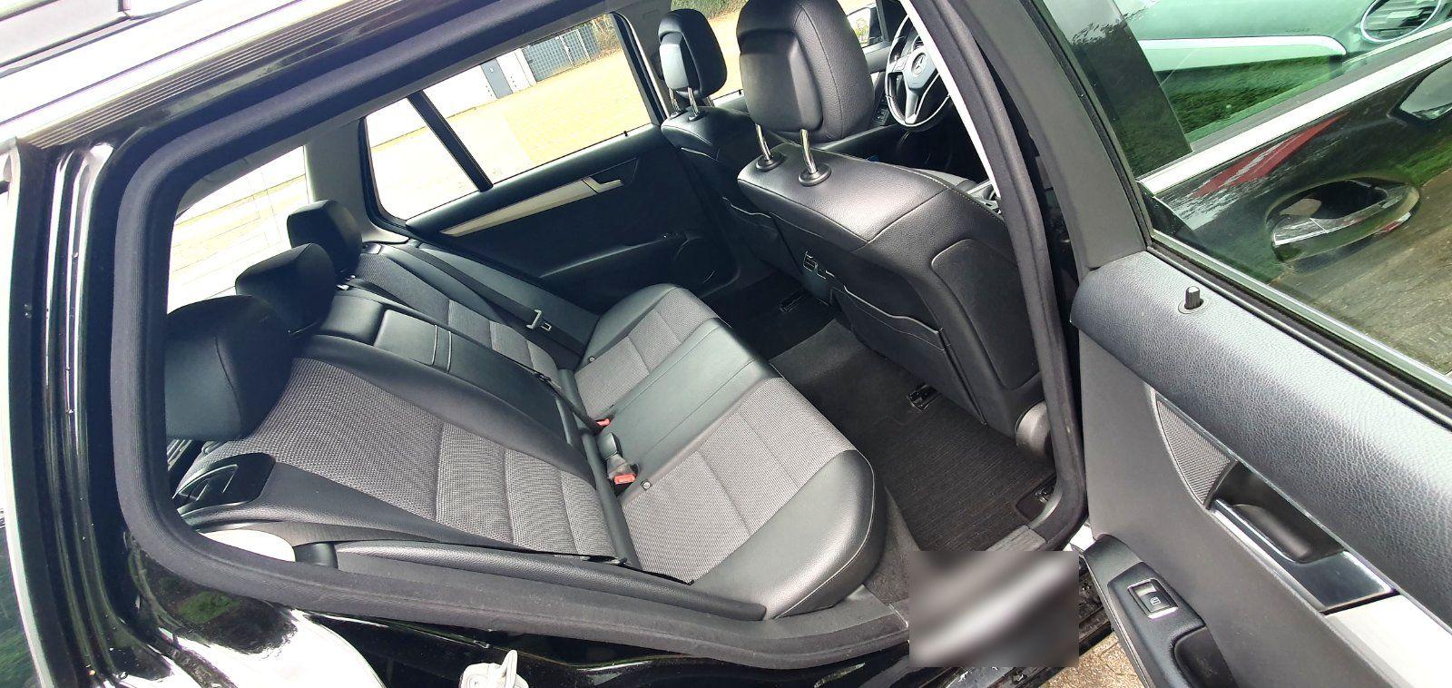 Mercedes-Benz C200 2012 — photo 8