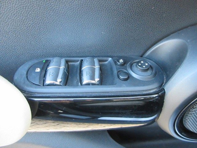 Fahrzeugabbildung MINI Mini Cooper Classic Trim LED/NAVI/SHZ/PANO/LEDER