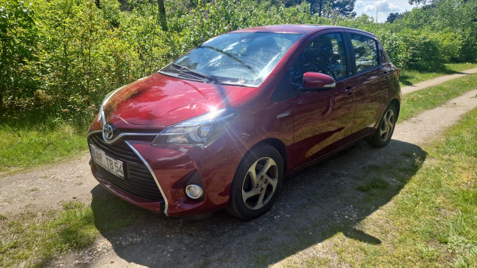 TOYOTA Yaris