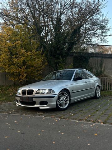 BMW E46  320i