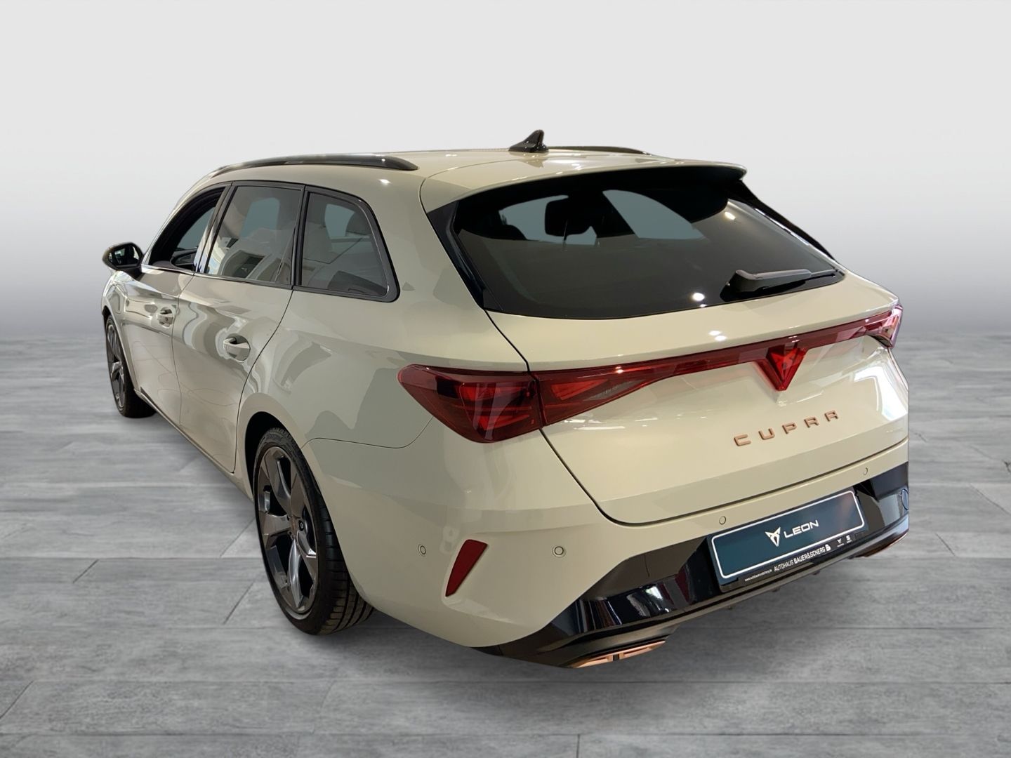 Cupra Leon Sportstourer 1.5 e-Hybrid 150 kW (204PS) DS imagem 3