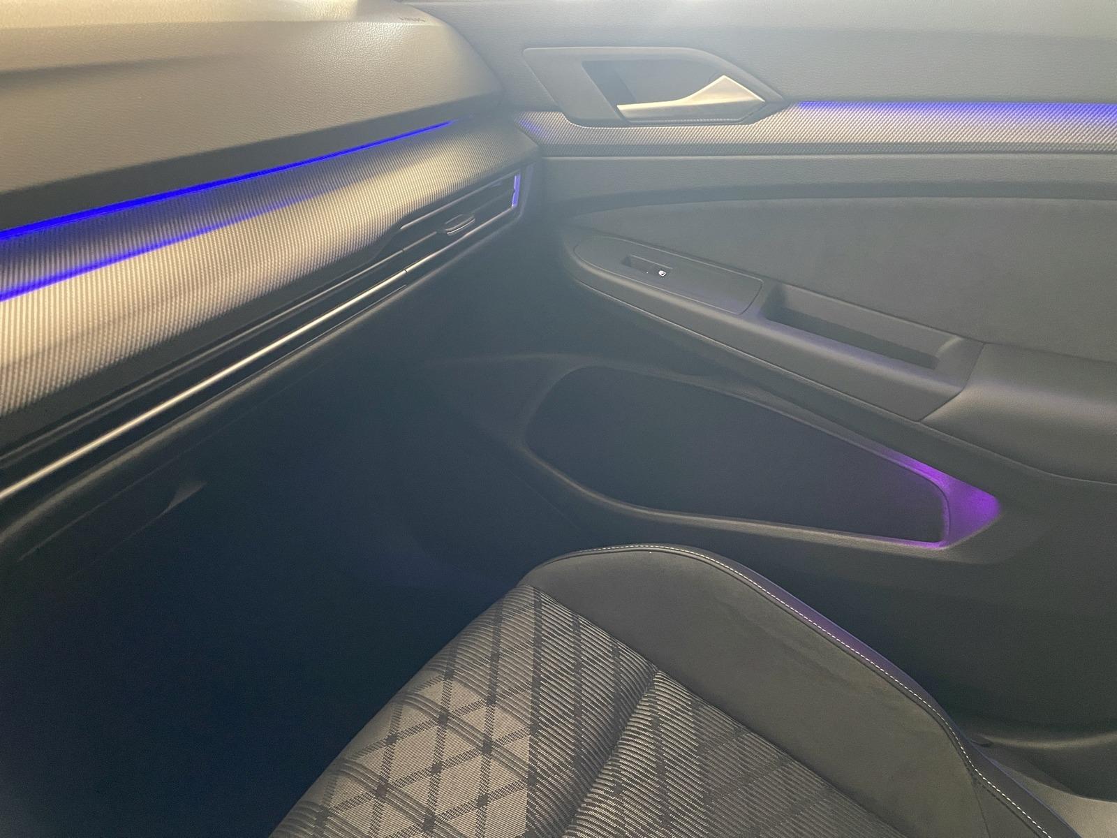 Volkswagen Golf VIII 1.5TSI R-Line LED/ACC/RFK/CARPLAY/SHZ, миниатюра 25