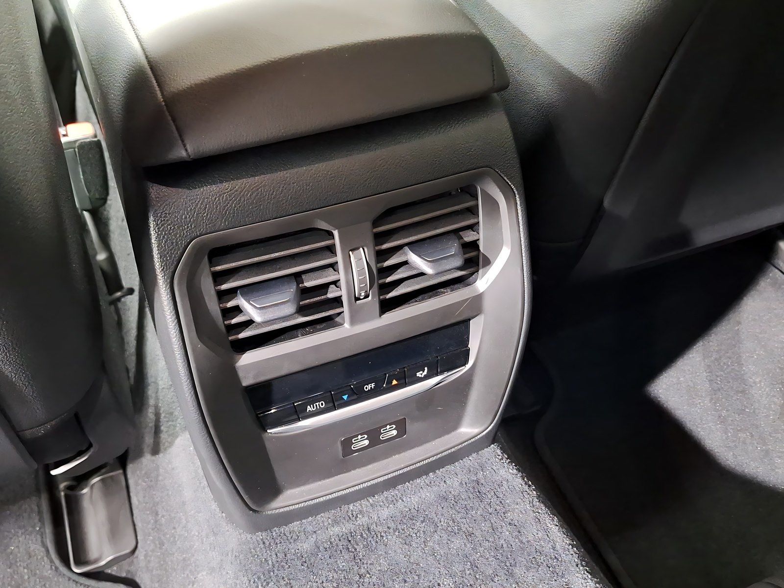 BMW i4 - Bild 17